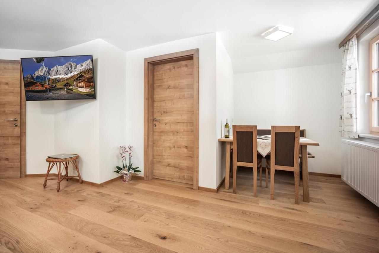 람자우 암 다흐스타인 Haus Alpenruhe By Schladmingurlaub 아파트 외부 사진